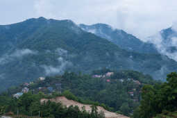 Lush green hills, Mudkhu Bhanjyang