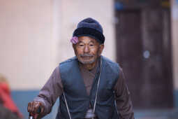 Elderly man from Thimi