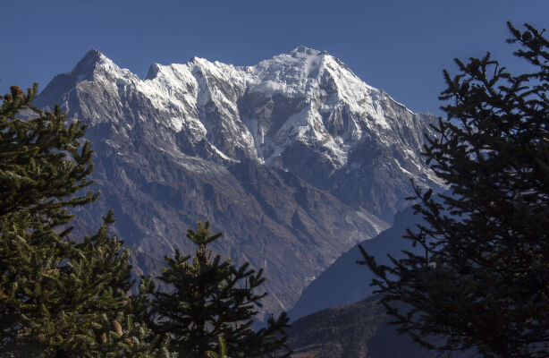 Mount Langtang Lirung