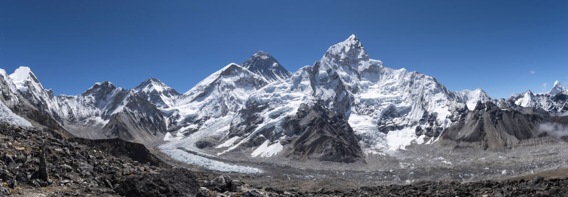Mt Everest blue sky panorama