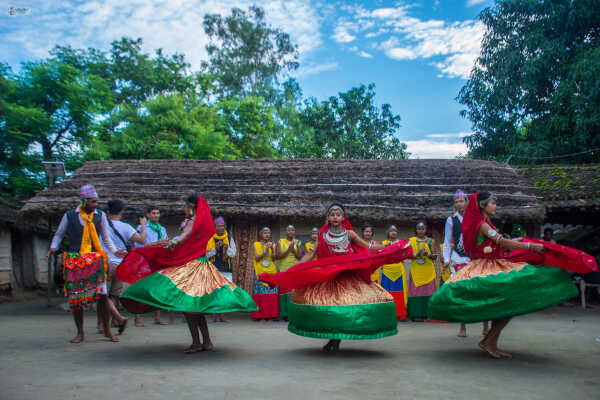 Tharu Dance