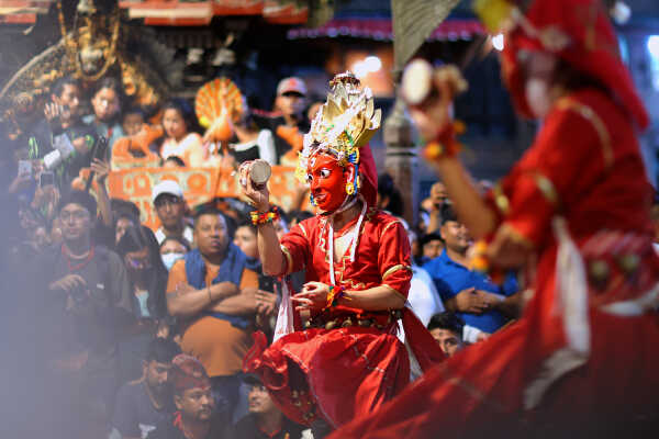 Daangi deity performing during Layaku Bhaila