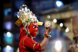Daangi deity performing during Layaku Bhaila