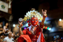 Daangi deity performing during Layaku Bhaila
