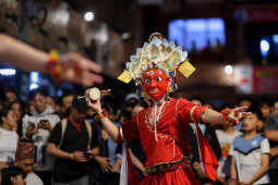 Daangi deity performing during Layaku Bhaila