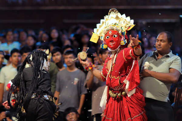 Daangi deity performing during Layaku Bhaila