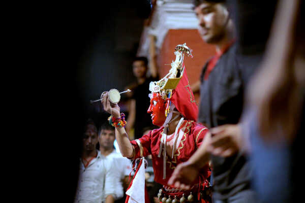 Daangi deity performing during Layaku Bhaila
