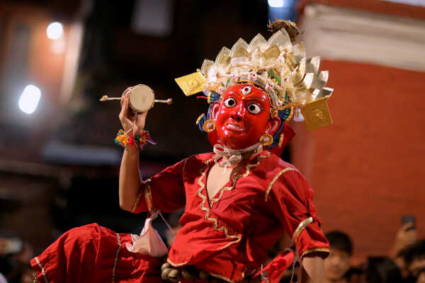 Daagen deity performing during Layaku Bhaila