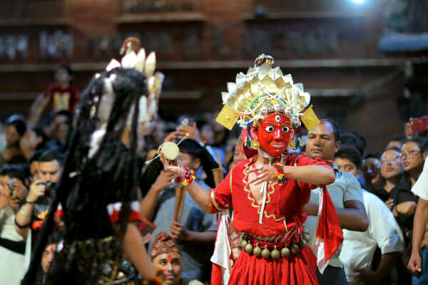 Daangi deity performing during Layaku Bhaila