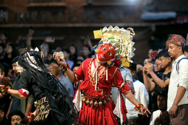 Daangi deity performing during Layaku Bhaila