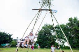 Kids playing Swing