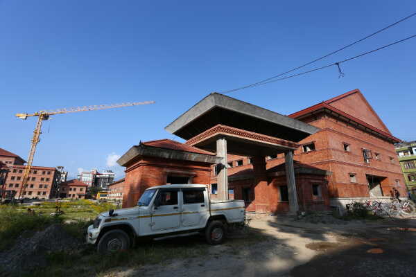 Minister Kulman Ghising Conducts On-Site Inspection of Federal Parliament Building
