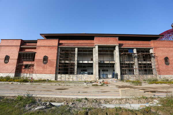 Minister Kulman Ghising Conducts On-Site Inspection of Federal Parliament Building