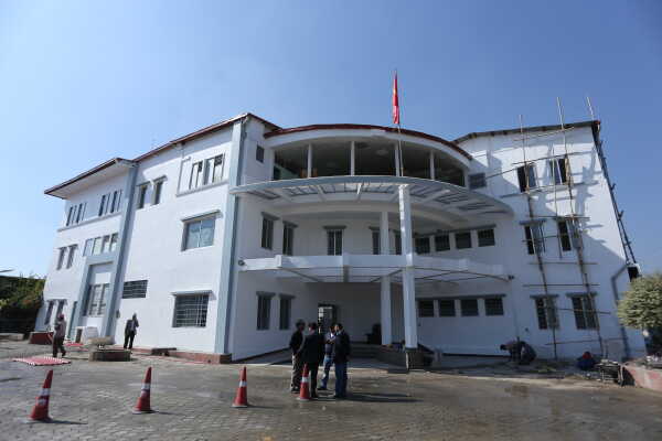 Communist Party of Nepal (UML) Central Office Under Repair, Parliamentary Party Holds Meeting at Chyasal