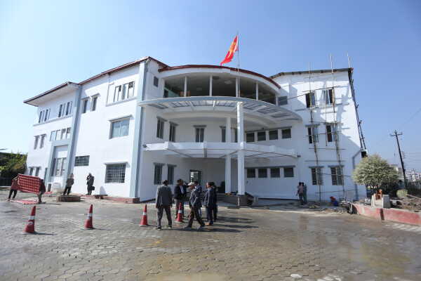 Communist Party of Nepal (UML) Central Office Under Repair, Parliamentary Party Holds Meeting at Chyasal