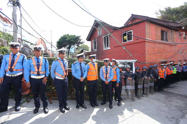 Kathmandu Metropolitan City Demolishes Illegal Structures in Thapathali Heritage Area (3)