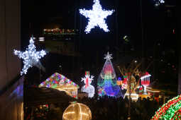 Christmas Eve Brings Festive Rush Across Kathmandu Valley Malls
