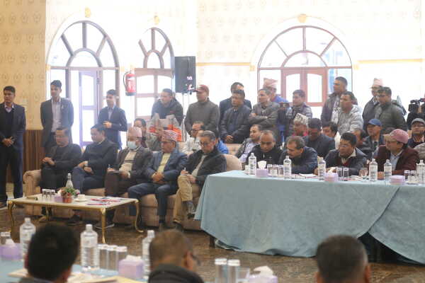 UML Chair KP Sharma Oli Holds Interaction Program with Editors in Koteshwor