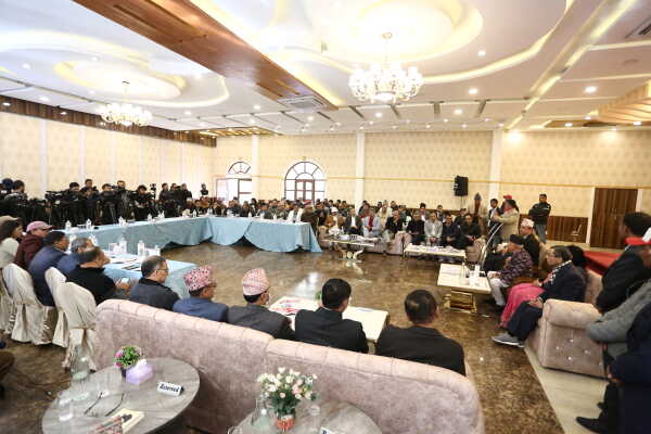 UML Chair KP Sharma Oli Holds Interaction Program with Editors in Koteshwor