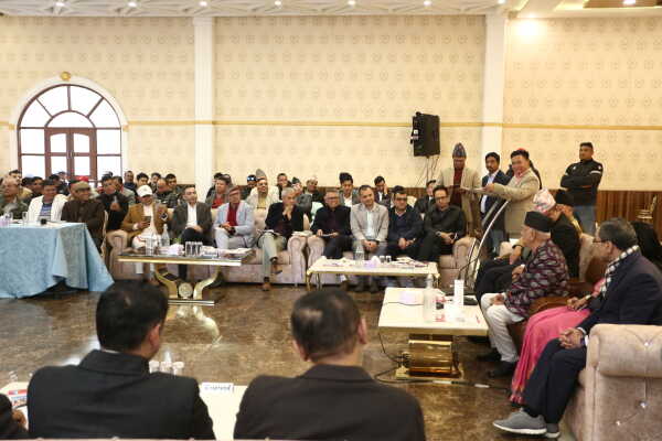 UML Chair KP Sharma Oli Holds Interaction Program with Editors in Koteshwor