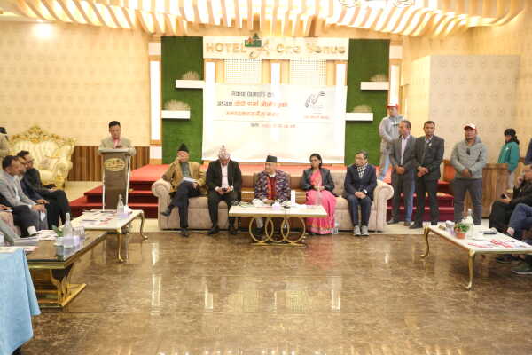 UML Chair KP Sharma Oli Holds Interaction Program with Editors in Koteshwor