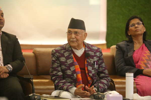 UML Chair KP Sharma Oli Holds Interaction Program with Editors in Koteshwor