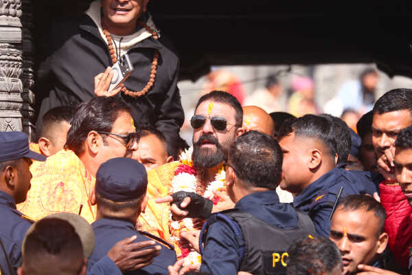 Bollywood Star Sanjay Dutt Visits Pashupatinath Temple in Kathmandu