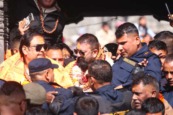 Bollywood Star Sanjay Dutt Visits Pashupatinath Temple in Kathmandu