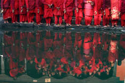 Madhav Narayan Vrat Devotees Take Holy Bath in Bagmati River at Pashupatinath