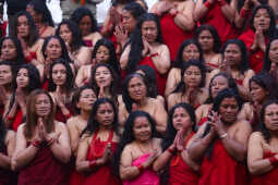 Madhav Narayan Vrat Devotees Take Holy Bath in Bagmati River at Pashupatinath