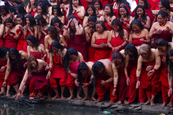 Madhav Narayan Vrat Devotees Take Holy Bath in Bagmati River at Pashupatinath