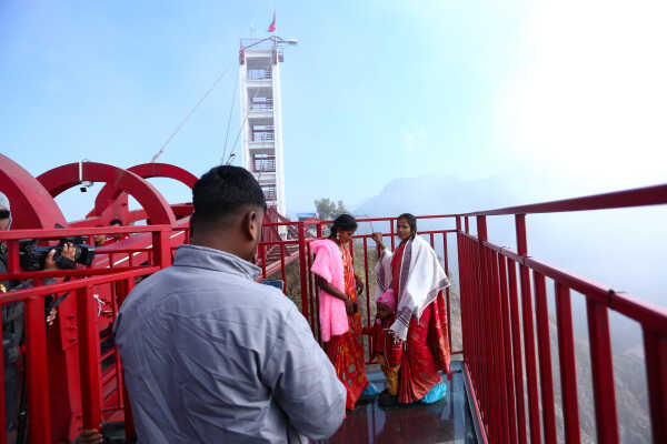 Skywalk in Bhedetar Sees Surge of Visitors on New Year 2026