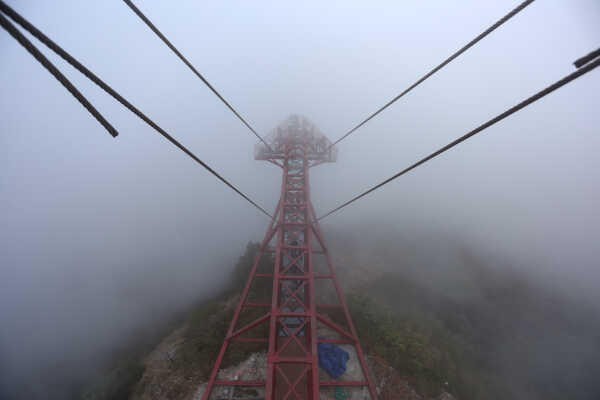 Skywalk in Bhedetar Sees Surge of Visitors on New Year 2026