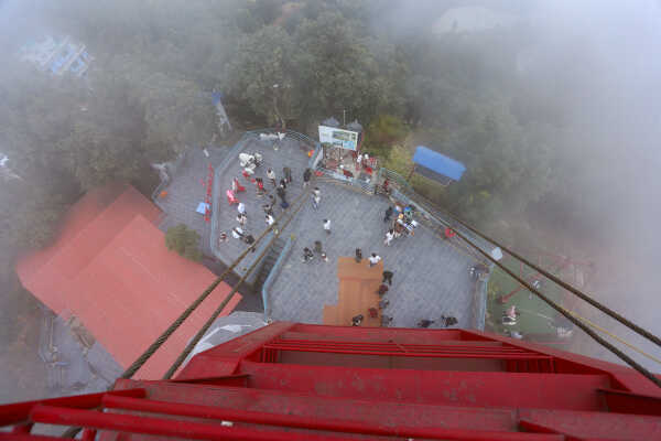 Skywalk in Bhedetar Sees Surge of Visitors on New Year 2026