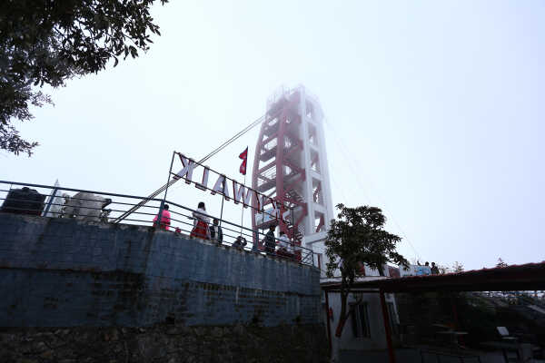 Skywalk in Bhedetar Sees Surge of Visitors on New Year 2026