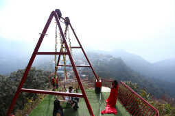 Skywalk in Bhedetar Sees Surge of Visitors on New Year 2026