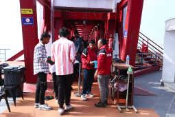 Skywalk in Bhedetar Sees Surge of Visitors on New Year 2026