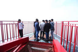 Skywalk in Bhedetar Sees Surge of Visitors on New Year 2026