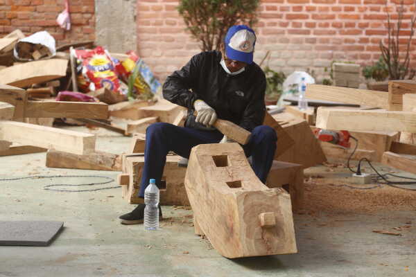 Daily Life in Nepal Reconstruction of Rato Machhindranath Chariot Wheel Underway