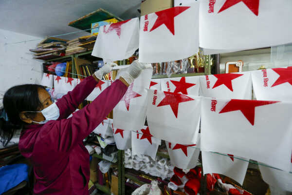 Flag Makers Busy Ahead of House of Representatives Election in Kathmandu