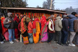 Thousands Gather at Pashupatinath for Maha Shivaratri Festival 2026