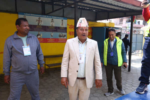 CPN-UML Chairman KP Sharma Oli Casts Vote in House of Representatives Election 2082