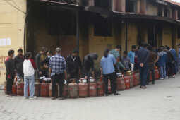 Cooking Gas Shortage Leads to Half-Cylinder Sales in Kathmandu