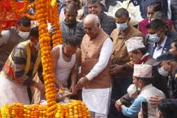 KP Sharma Oli Performs Last Rites of His Father Mohan Prasad Oli