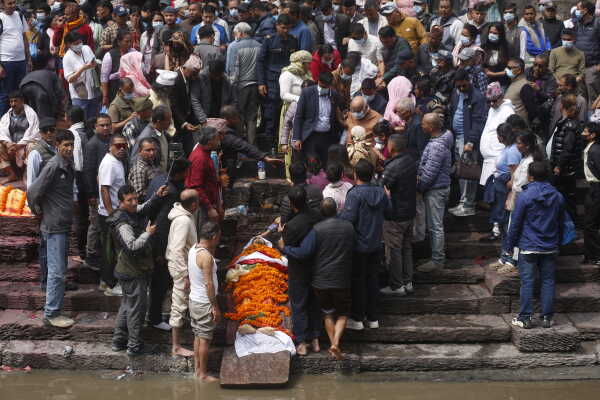 KP Sharma Oli Performs Last Rites of His Father Mohan Prasad Oli