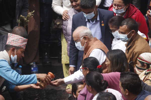 KP Sharma Oli Performs Last Rites of His Father Mohan Prasad Oli