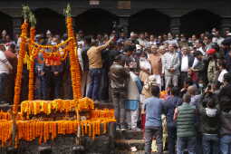 KP Sharma Oli Performs Last Rites of His Father Mohan Prasad Oli