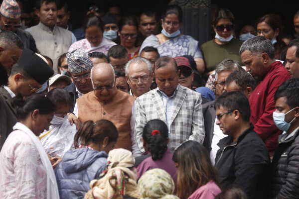 KP Sharma Oli Performs Last Rites of His Father Mohan Prasad Oli