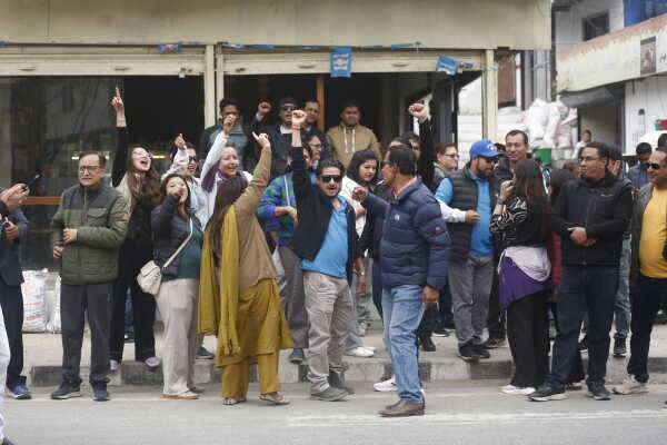 RSP Supporters Celebrate Outside Vote Counting Center in Kathmandu-8