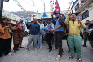 RSP Supporters Celebrate Outside Vote Counting Center in Kathmandu-8